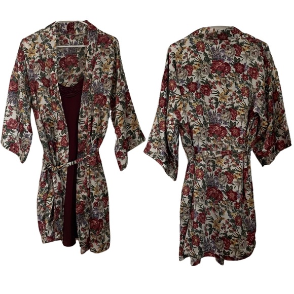 ET Vintage Set ERIKA TAYLOR Vintage 90s Silk Robe & Slip 2-Piece Set - Picture 2 of 16